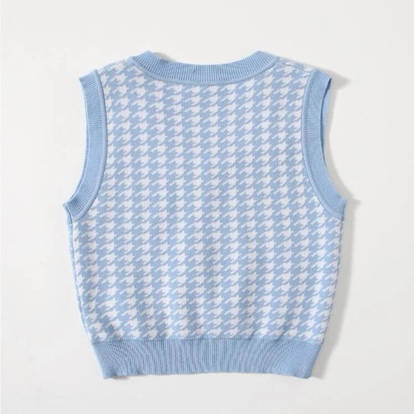 Girls Houndstooth Pattern Sweater Vest - Picture 4 of 4